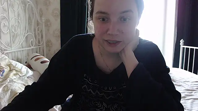 AmazingAllice webcam