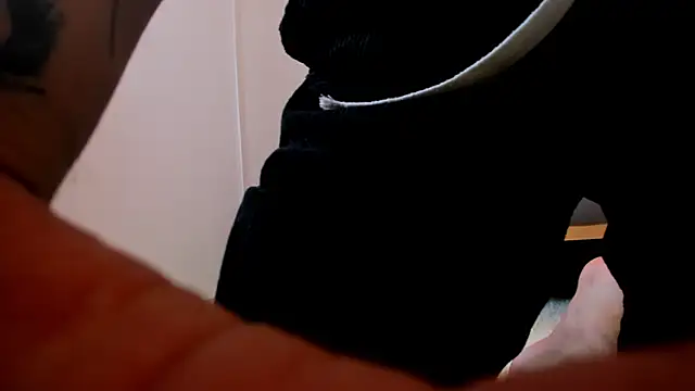 etham_wolf1 webcam