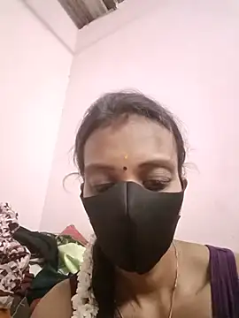 Tamil-suruthi webcam