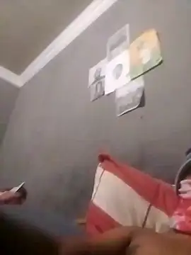 FreakyZa_012 webcam