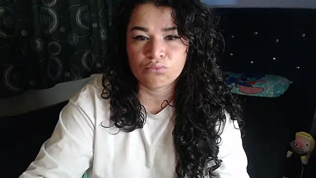 ANGELIQUE_KLANE webcam