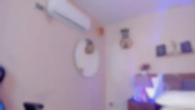 YariRose webcam