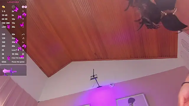 elodie_walker webcam
