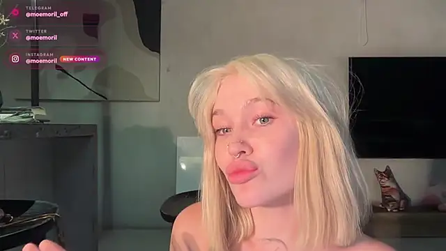 Golden_Aline webcam