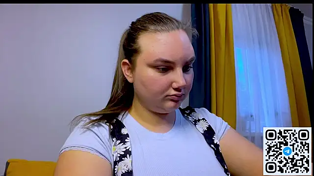 Dreamyblushfairy webcam