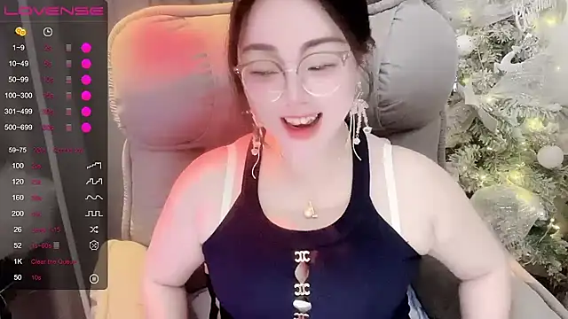 Monica-666888- webcam