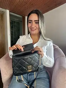 Miilana_ webcam