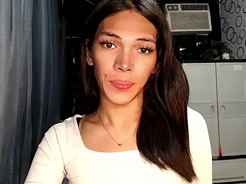 GORGEOUS_CARMEE webcam