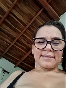 MariaPau_83 webcam