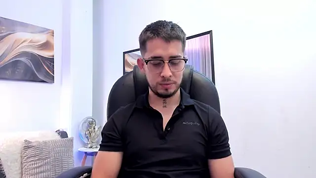 Tommas_Jhonson webcam