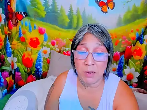 indianroxy webcam