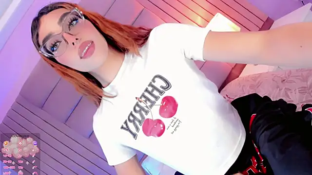 Camille_deluxe webcam