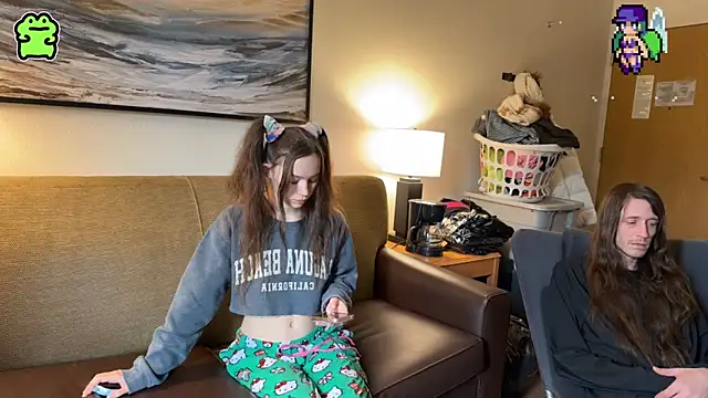 manicpixiedreamfrog's room
