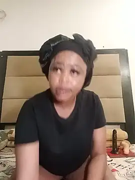 SpicyKittyxxx webcam