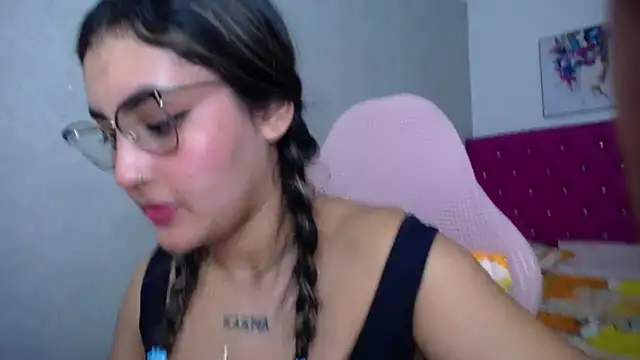 kathe-mills235 live sex cam