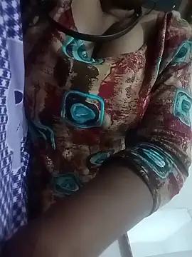 Menka_cut34 webcam