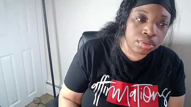 Sexymona1218 webcam