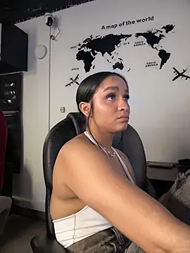 sasha-firee (F young) - play pussy with fingers