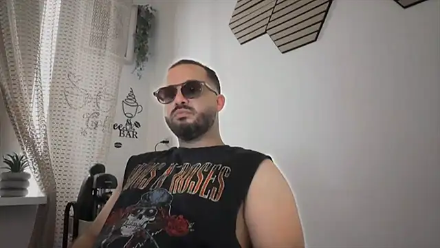 HairyArab90 webcam