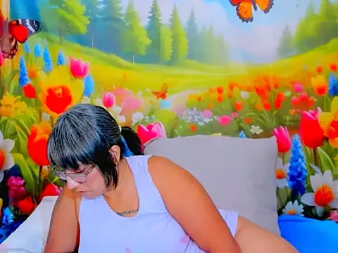 indianroxy webcam