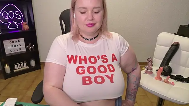 MargotGrey webcam