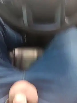 Spunwhiteboy1992 live sex cam