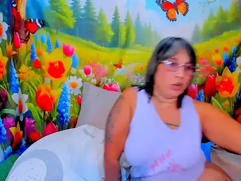 indianroxy webcam