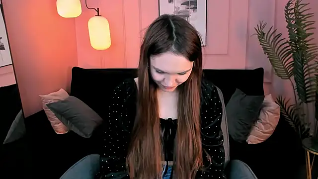 ChloeSunny webcam