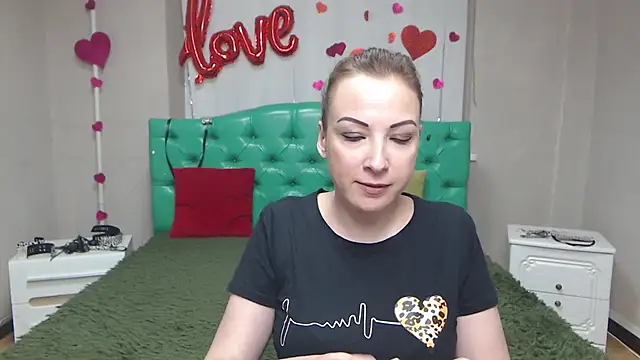 ElizabethSho webcam