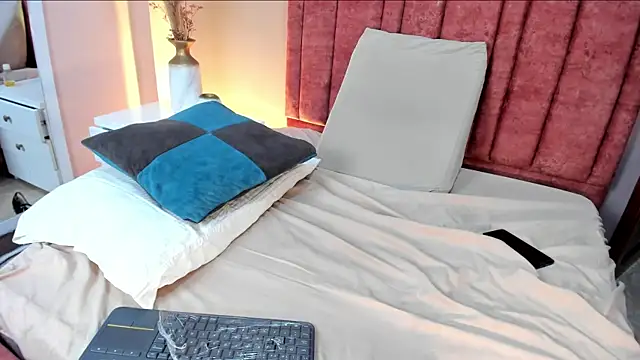 JazminDluxe webcam