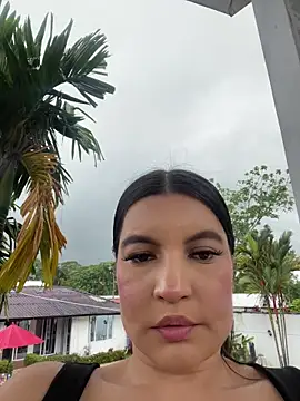 Pretty_Julieta webcam