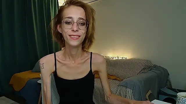 amber_quell_here webcam