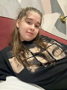 HornyGirlH webcam
