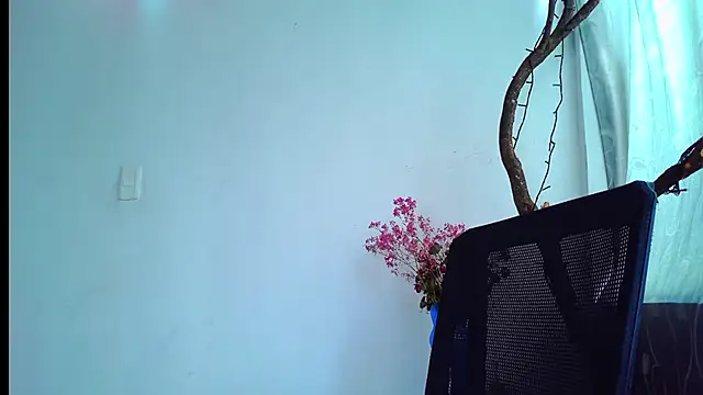 purple_em69 webcam