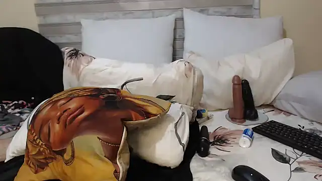 Foxybrownxx1 webcam