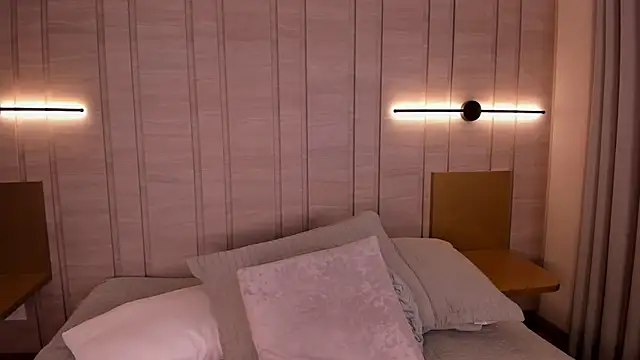 SarhaVega webcam