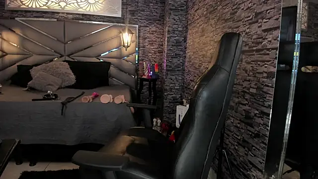 Nicolle_Doll_ webcam