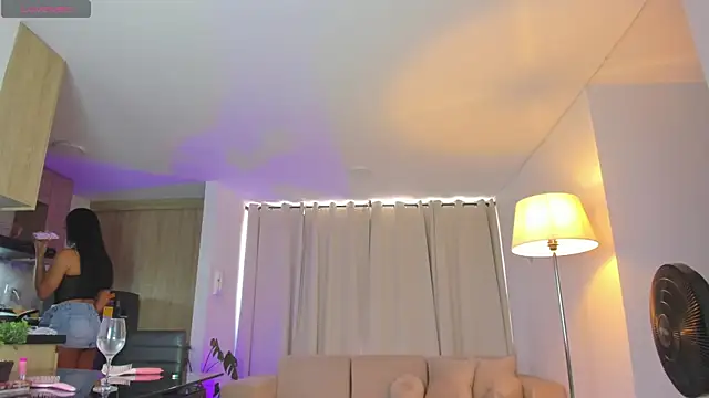Aleja_evangeline webcam