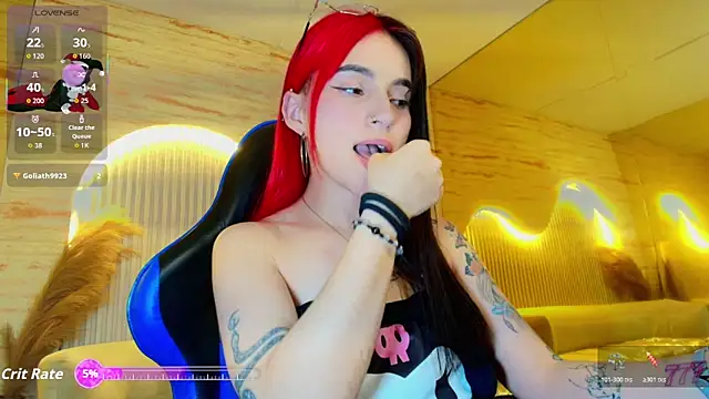 Moon_Red_r webcam