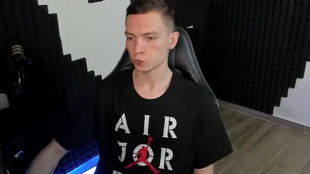 More_than_friend webcam