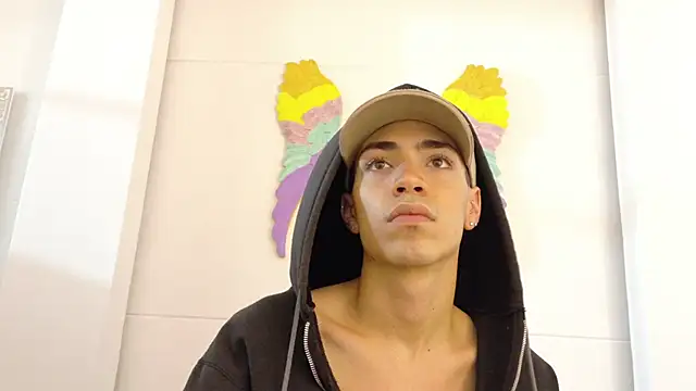Monyel_Blake webcam