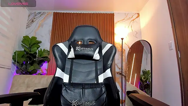 Ela_Maxwell_ webcam
