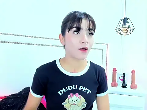 emma-sandoval webcam