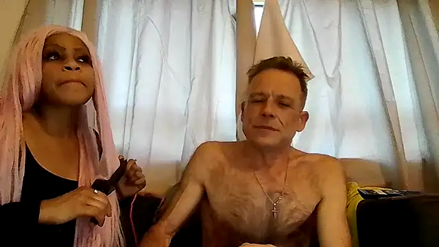 TommyandTomara webcam