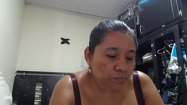 adrixxx38 webcam