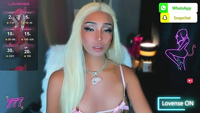 xUrGoddess_islaCumsAlotx webcam
