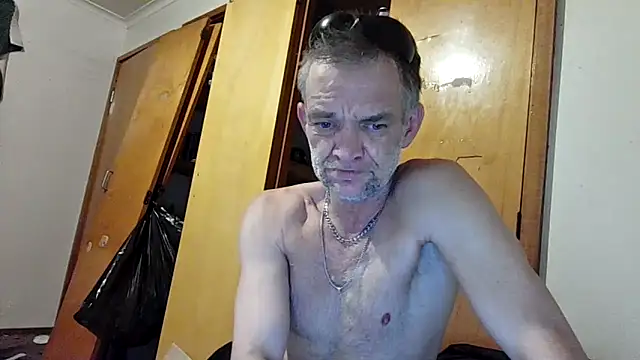 TooFknHorny7676@xh webcam