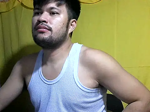 HairyHottestpinoyHandsome webcam
