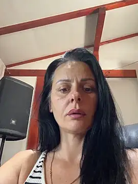 MiriamDelyn webcam