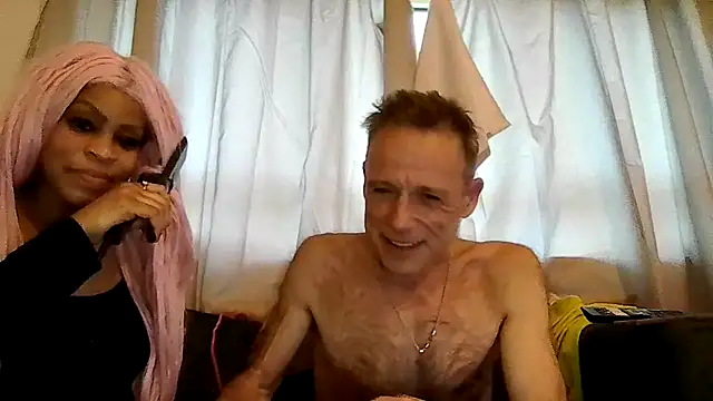 TommyandTomara webcam